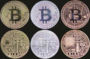 Set of 3 bitcoins of 2013. 1 coin in gold ... 